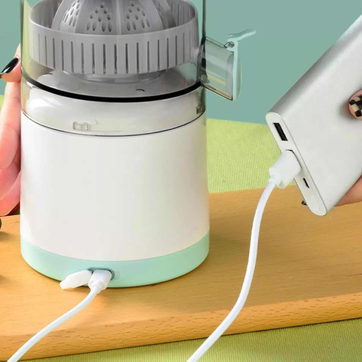 Mini Espremedor De Laranja Eletrico Portatil 45W Kapbom